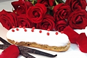Vanilla Rose Eclair - Cavallaros